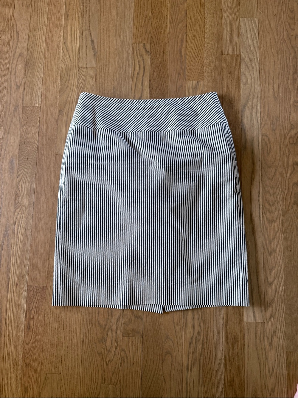 J. Crew No. 2 Blue and White Seersucker Striped Pencil Skirt